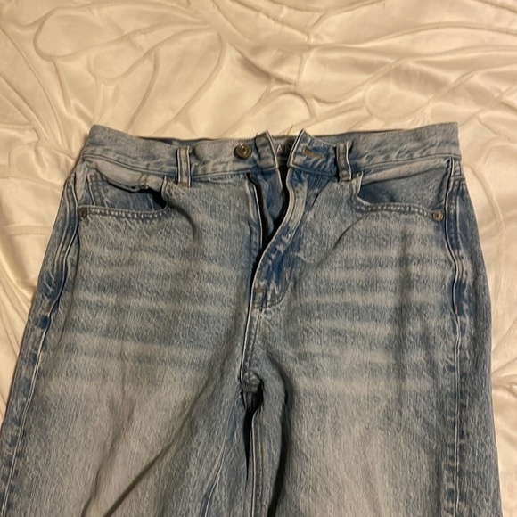 Mom jeans light washed size 4 - Picture 2 of 6